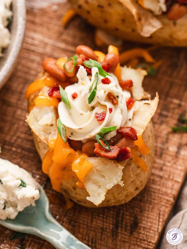 Stuffed jacket potatoes