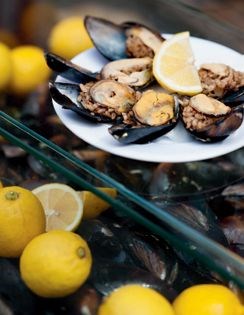 Stuffed mussels (Midye dolma)