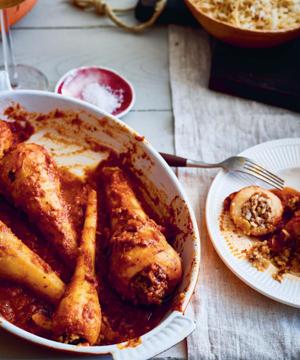 Stuffed parsnips in tomato sauce (Mahshi el jazar)