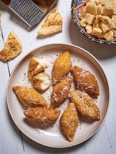 Stuffed pasta chips (Pasta fritta farcita)
