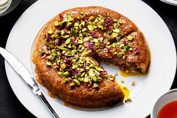Stuffed Persian sugar omelet (Khagineh)