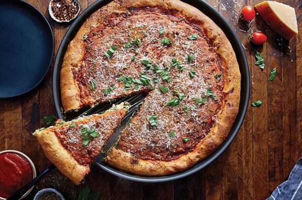 Stuffed pizza 