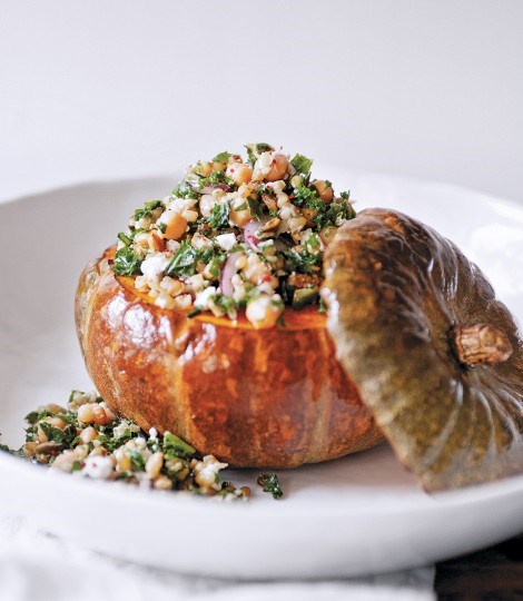 Stuffed pumpkin with bulgur wheat, feta and figs