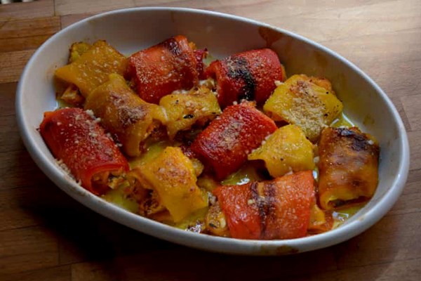 Stuffed red pepper rolls (Involtini di peperoni)