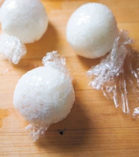Stuffed rice balls (Onigiri)