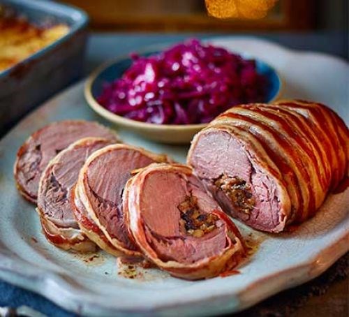 Stuffed saddle of venison with prunes & brioche 