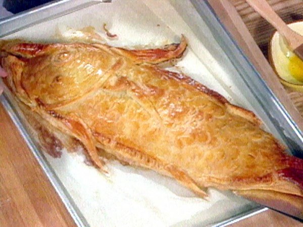 Stuffed salmon in flaky dough