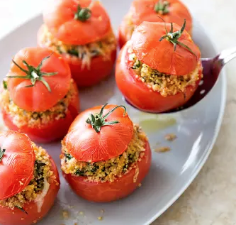 Stuffed tomatoes with bacon