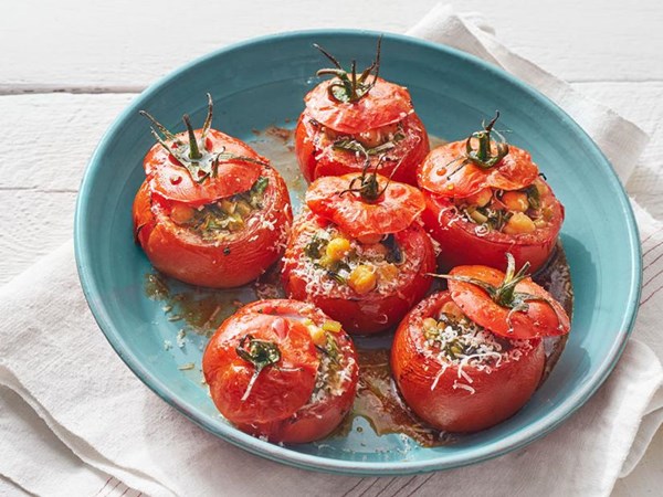 Stuffed tomatoes with chickpeas and greens