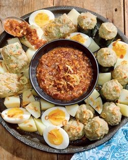 Stuffed vegetables (Siomay bandung)