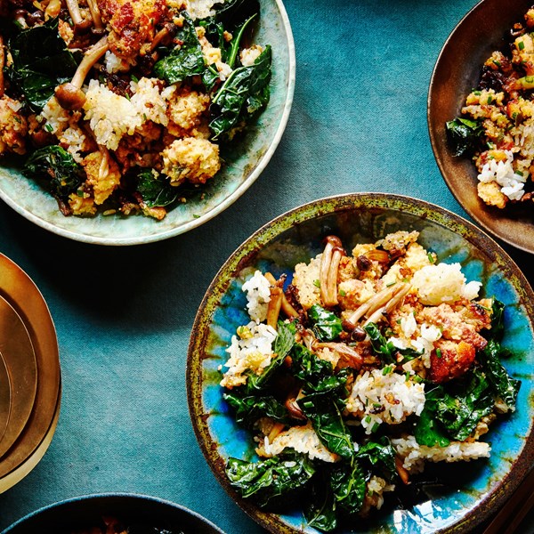 Stuffing fried rice