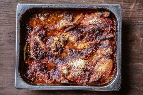 Suckling lamb, pomodoro