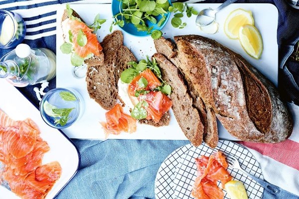 Sugar & spice cured salmon with horseradish
