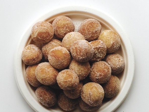 Sugar & spice doughnut holes