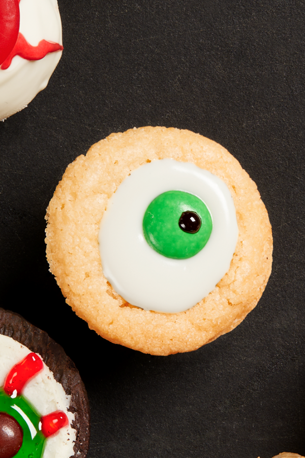 Sugar cookie eyeballs