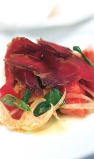 Sugar-cured lamb loin with fennel, tomato and basil salad