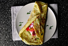 Sugar plum crêpes with ricotta and honey
