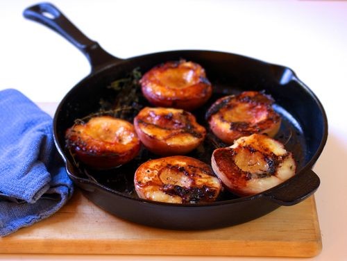 Sugar roasted peaches