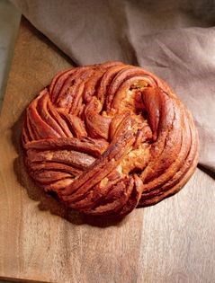 Sugar rose brioche