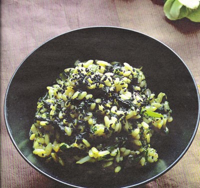Sumac braised nettles topped with onion seeds