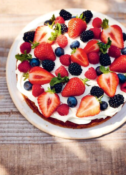 Summer berry cake