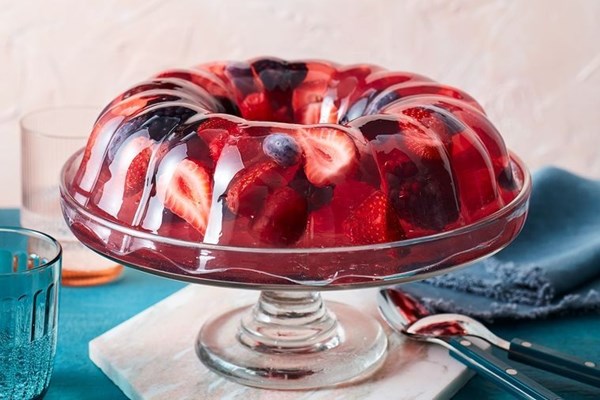 Summer berry jelly