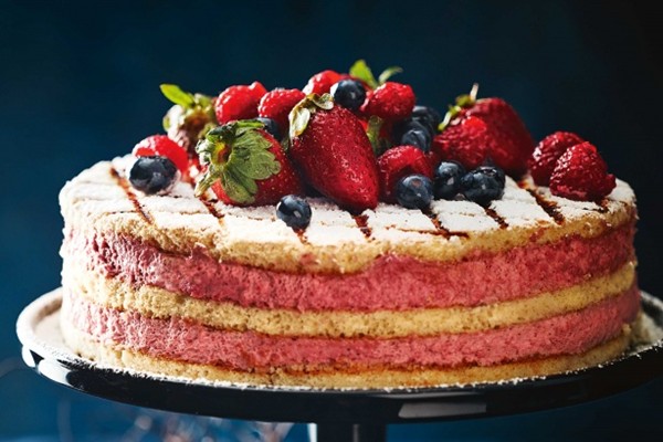 Summer berry layer cake