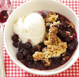 Summer blueberry crumble