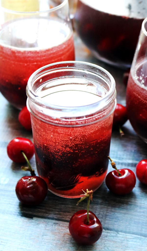 Summer cherry rosé sangria