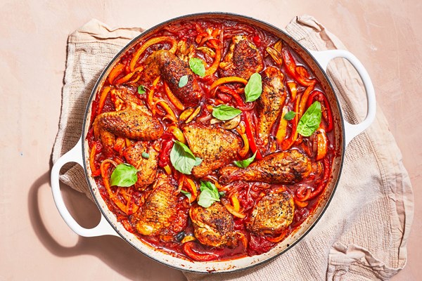 Summer chicken-and-pepper stew