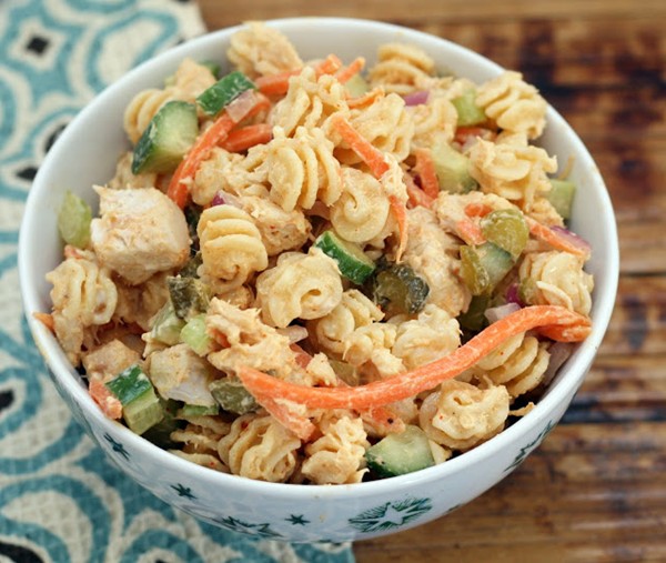 Summer chicken pasta salad