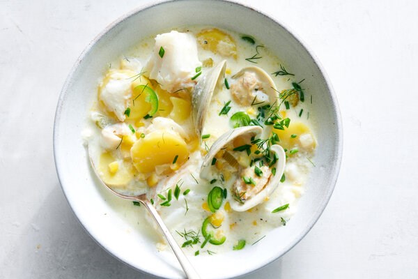 Summer chowder with cod and clams
