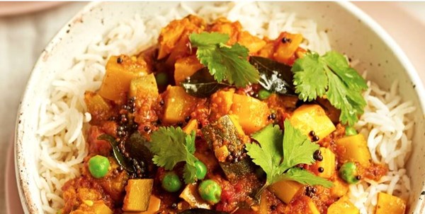 Summer courgette curry