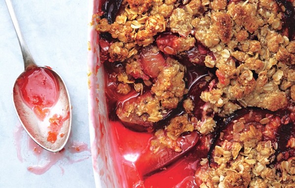 Summer fruit crisp