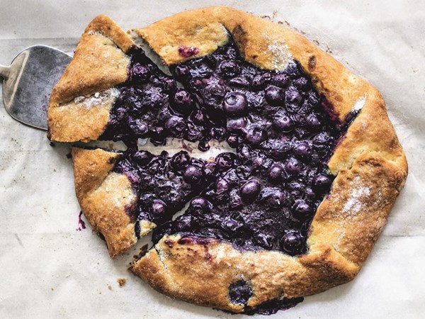 Summer fruit crostata 