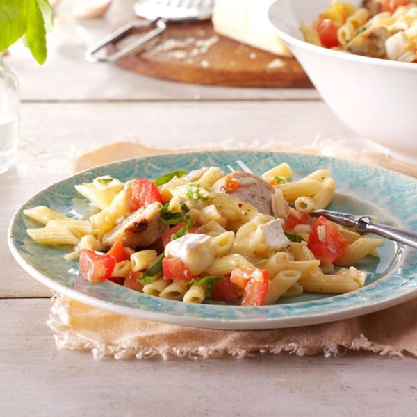 Summer garden pasta with chicken sausage