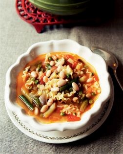 Summer minestrone from your own garden