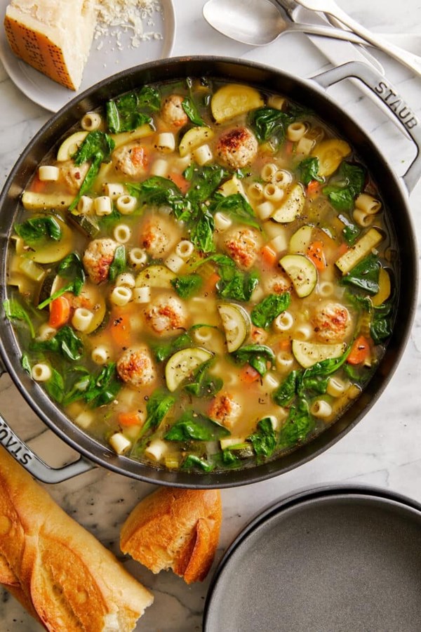 Summer minestrone with turkey meatballs
