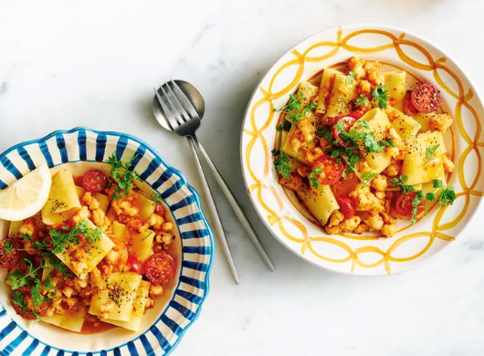 Summer paccheri with prawns, tomato and pickled chilli