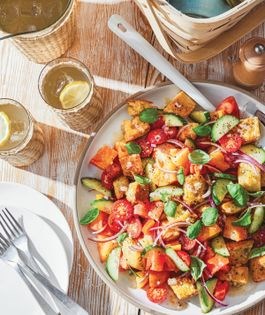 Summer panzanella salad