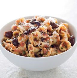 Summer pasta puttanesca