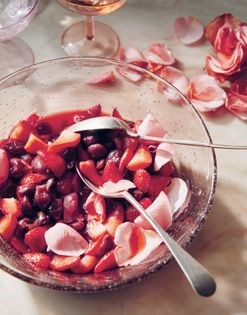 Summer red fruits with rose & cardamom