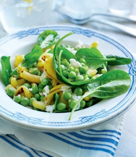 Summer spinach pasta salad