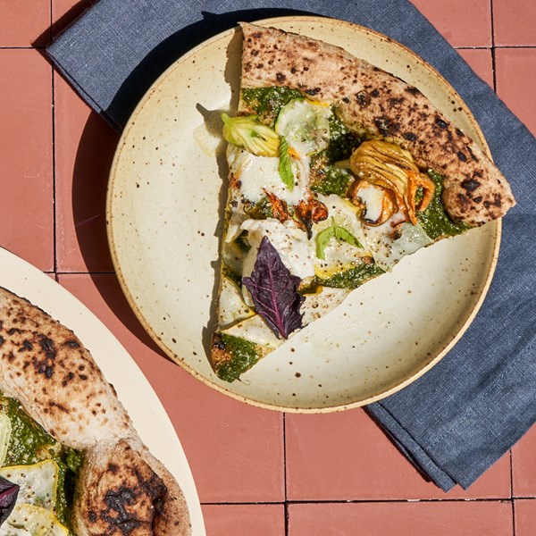 Summer squash and arugula pesto pizza 