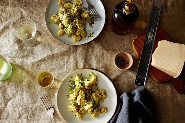 Summer squash sauce with pasta