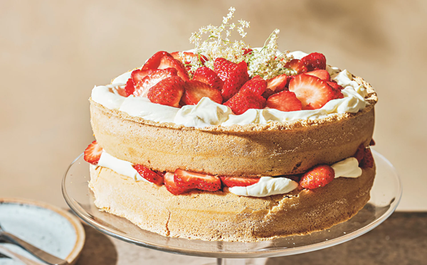 Summer strawberry and elderflower cake