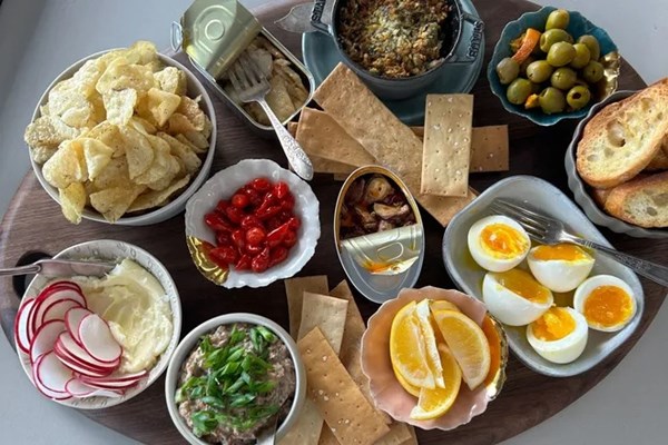 Summer tinned fish seacuterie board 