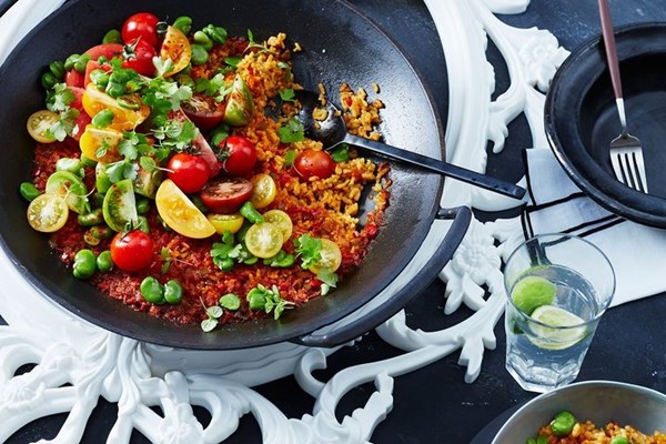 Summer tomato paella