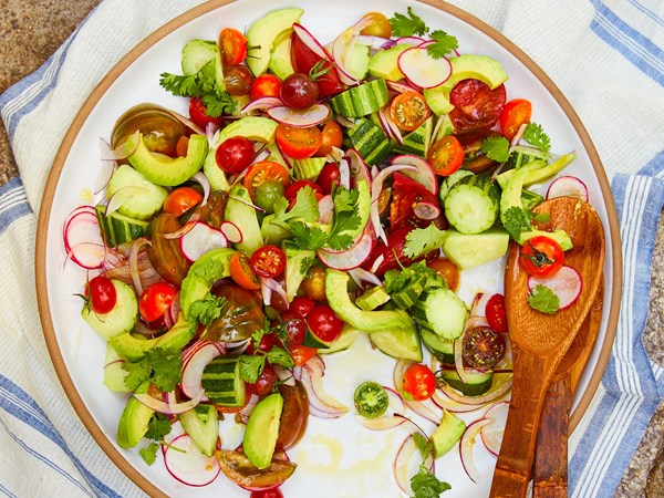 Summer tomato salad with jicama and avocado