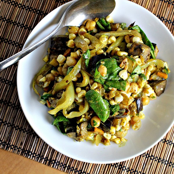 Summer vegetable ragout with exotic curry sauce